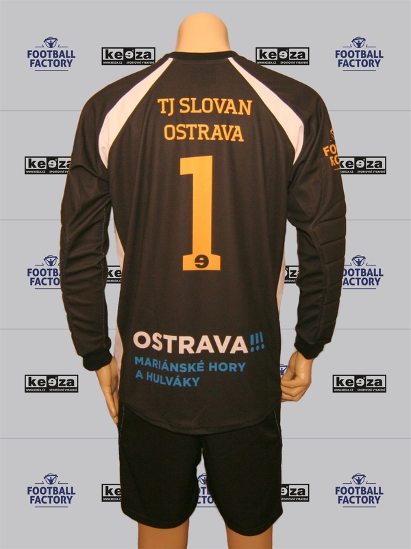 Slovan3_b.jpg